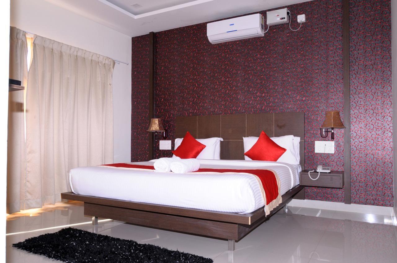 The Rajamahal Orchid Hotel Chikmagalūr Zewnętrze zdjęcie